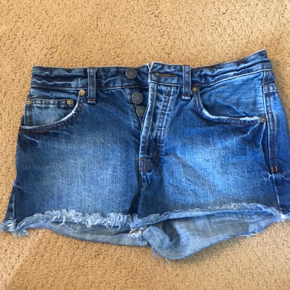 Free people denim shorts size 25